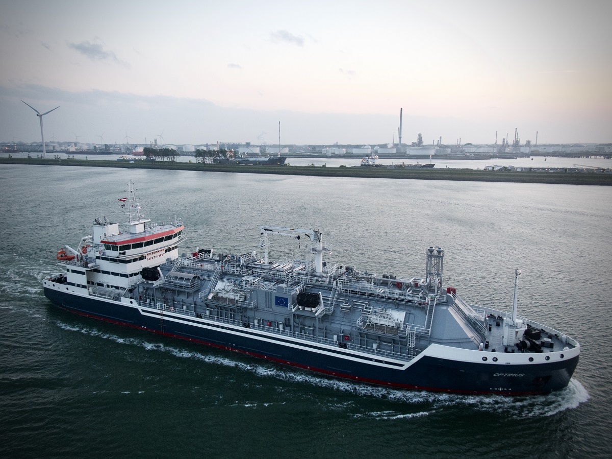 LGC-6000-LNG-bunkering-vessel-Optimus.jpeg