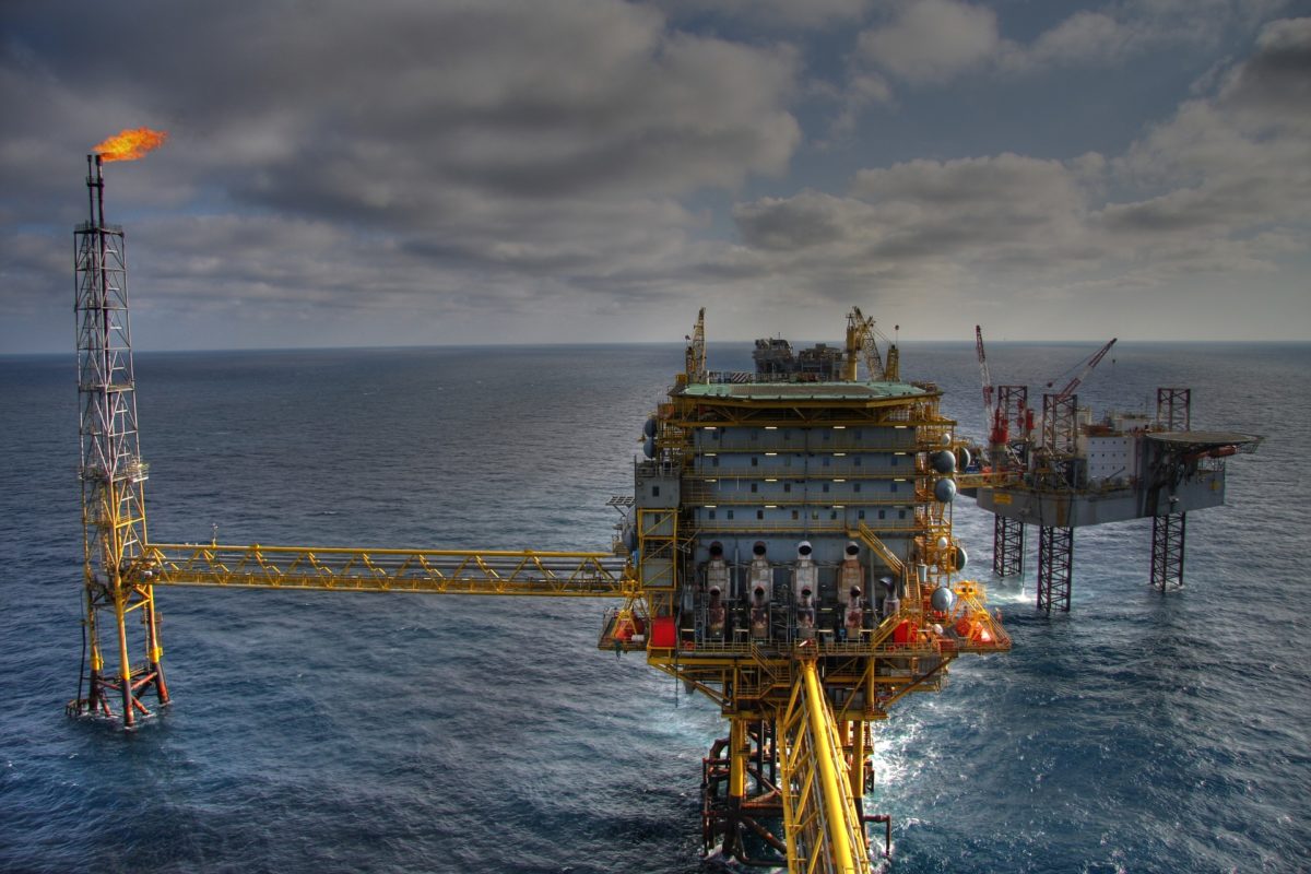 Oilgas-1200x800.jpg