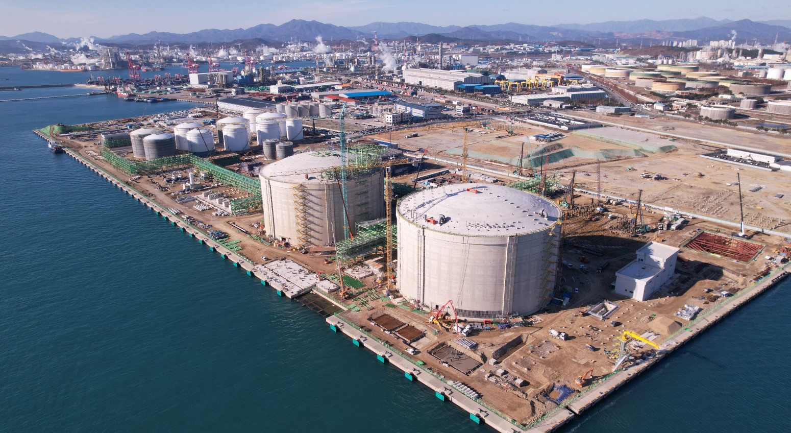 South-Koreas-SK-Gas-seals-Ulsan-LNG-bunkering-pact.jpg